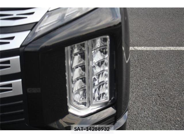 Mitsubishi DELICA 2024-06 8207302-11