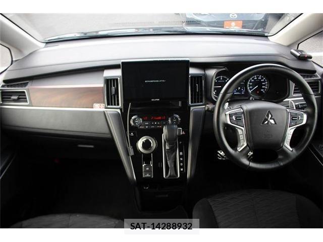 Mitsubishi DELICA 2024-06 8207302-20