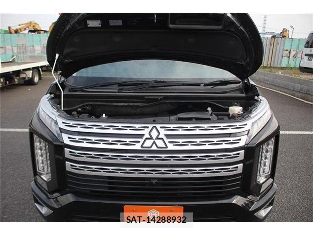 Mitsubishi DELICA 2024-06 8207302-28
