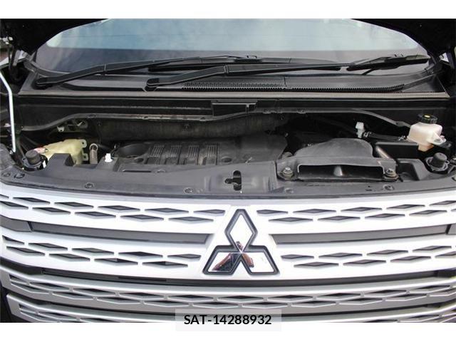Mitsubishi DELICA 2024-06 8207302-29