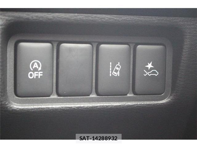 Mitsubishi DELICA 2024-06 8207302-5