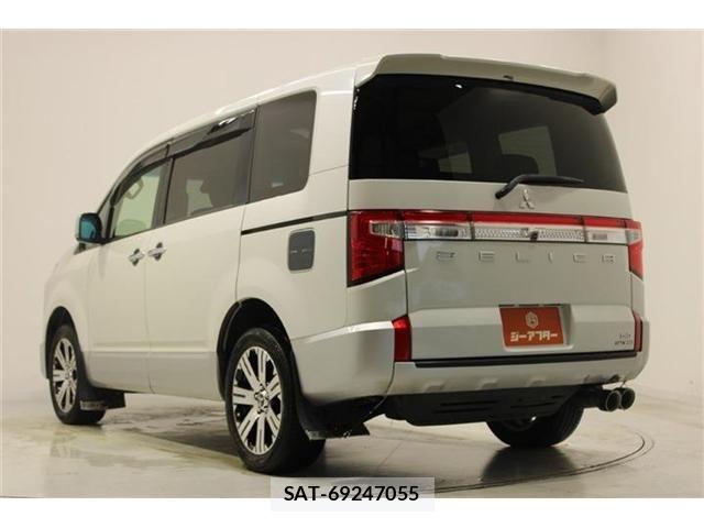 Mitsubishi DELICA 2019-02 8207307-9