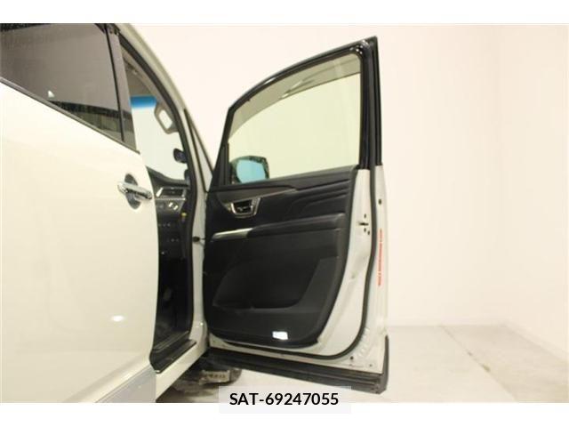 Mitsubishi DELICA 2019-02 8207307-28