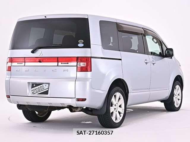 Mitsubishi DELICA 2012-01 8207312-17