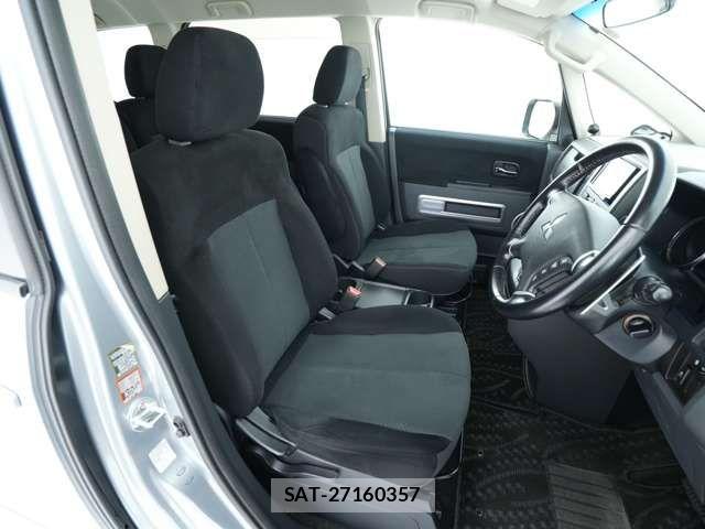 Mitsubishi DELICA 2012-01 8207312-5