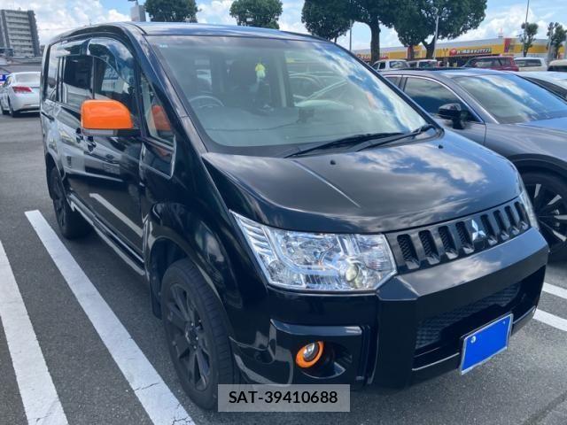Mitsubishi DELICA 2018-07 8229554-0
