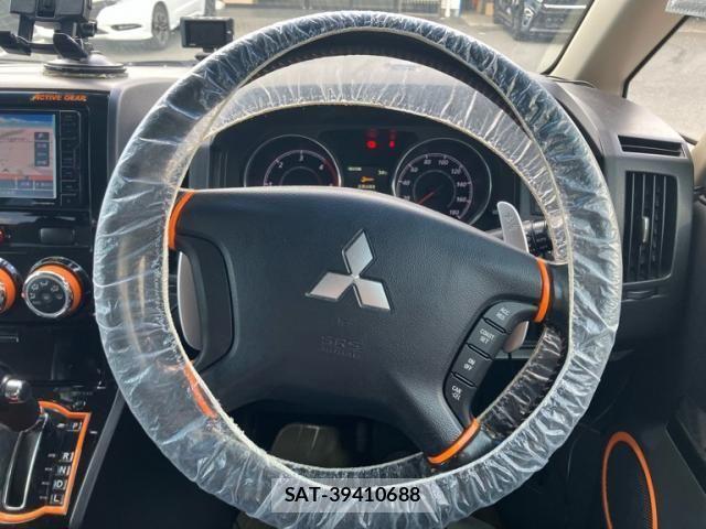 Mitsubishi DELICA 2018-07 8229554-11