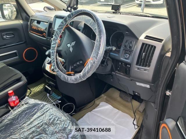 Mitsubishi DELICA 2018-07 8229554-18