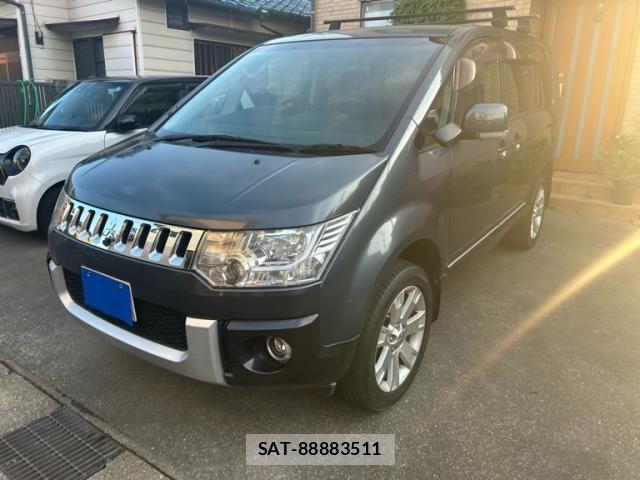 Mitsubishi DELICA 2009-10 8229561-0