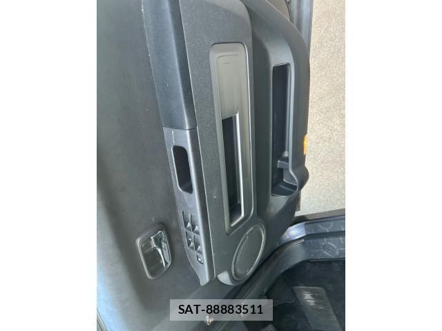 Mitsubishi DELICA 2009-10 8229561-12