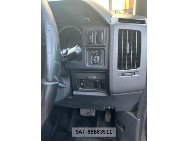 Mitsubishi DELICA 2009-10 8229561-13