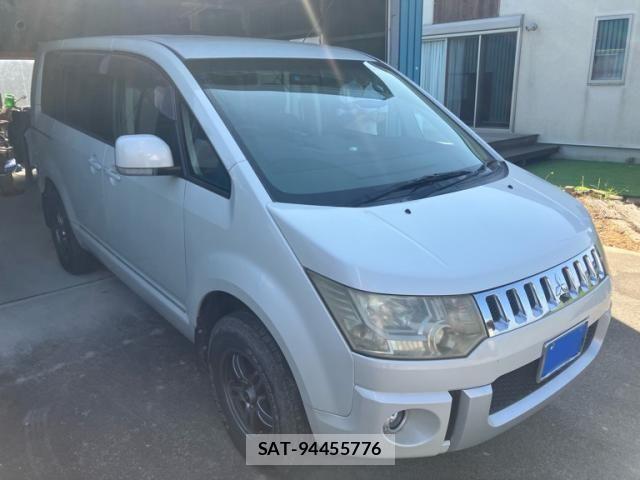 Mitsubishi DELICA 2009-08 8229563-0