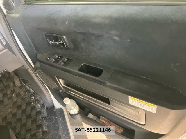 Mitsubishi DELICA 2010-09 8229562-13