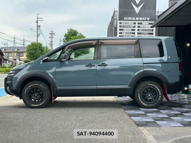 Mitsubishi DELICA 2012-04 8229555-12