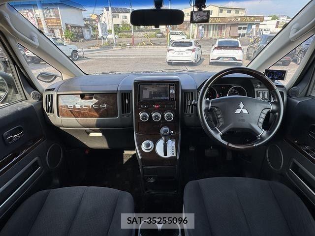 Mitsubishi DELICA 2016-03 8229556-1