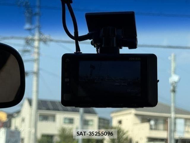 Mitsubishi DELICA 2016-03 8229556-29
