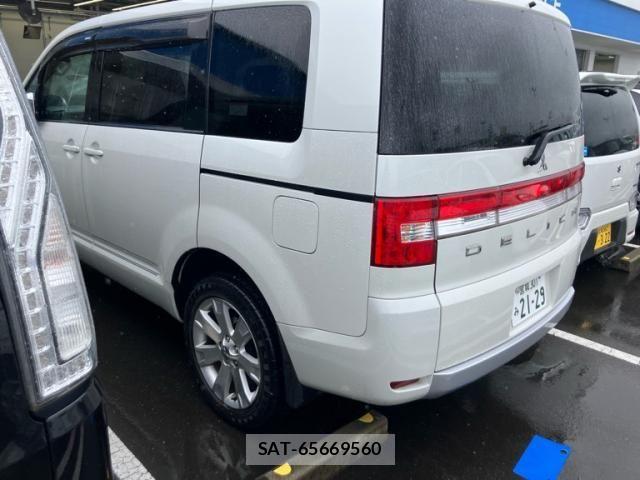 Mitsubishi DELICA 2010-12 8229560-5
