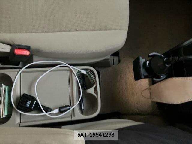 Mitsubishi DELICA 2015-10 8229557-22