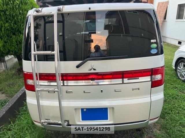 Mitsubishi DELICA 2015-10 8229557-4