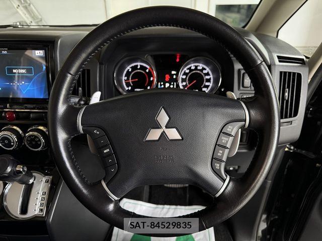 Mitsubishi DELICA 2015-09 8245059-15