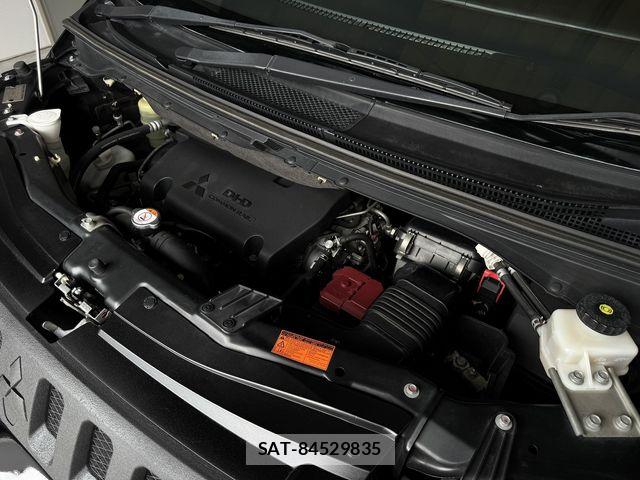 Mitsubishi DELICA 2015-09 8245059-19