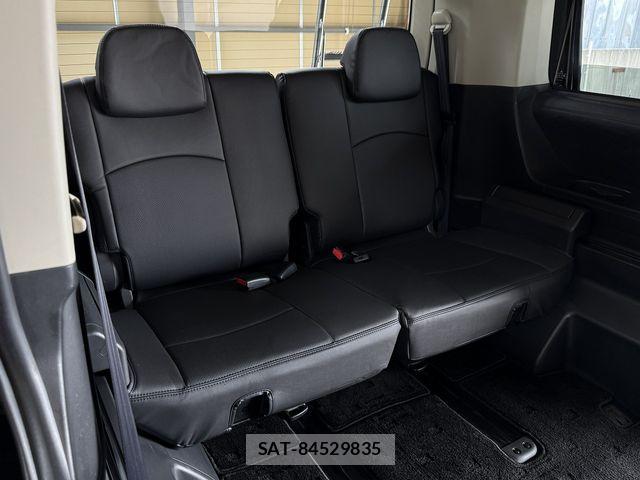 Mitsubishi DELICA 2015-09 8245059-26