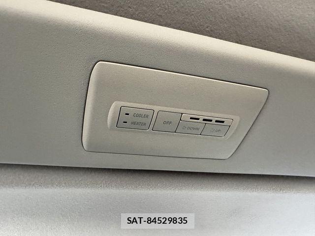 Mitsubishi DELICA 2015-09 8245059-27