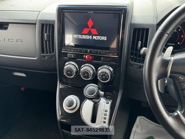 Mitsubishi DELICA 2015-09 8245059-28