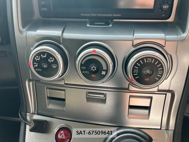 Mitsubishi DELICA 2007-08 8245063-16