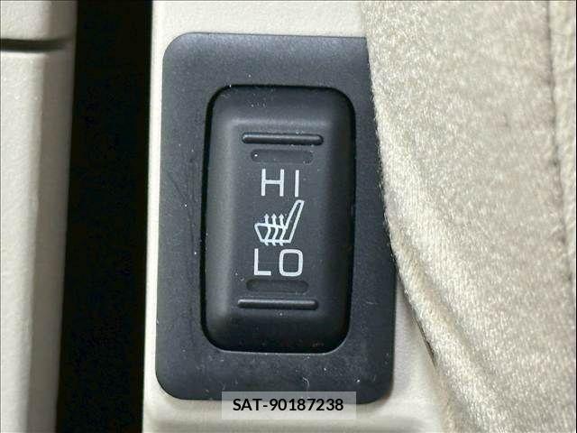 Mitsubishi DELICA 2015-09 8245057-10