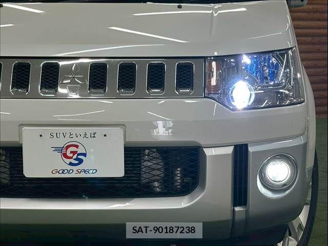 Mitsubishi DELICA 2015-09 8245057-19