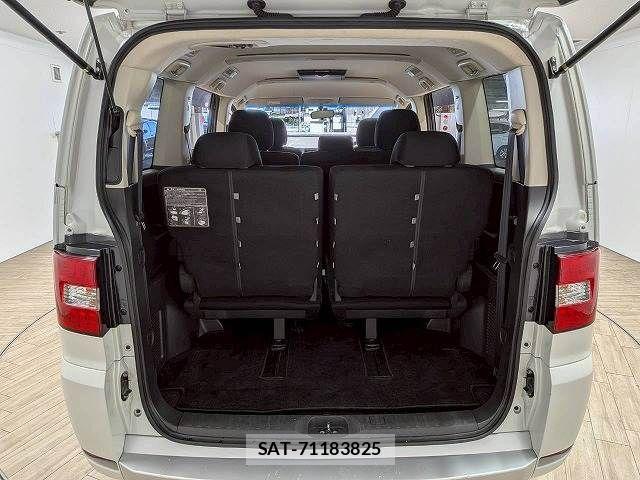 Mitsubishi DELICA 2016-02 8245058-12