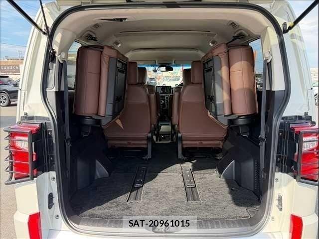 Mitsubishi DELICA 2021-09 8245053-12