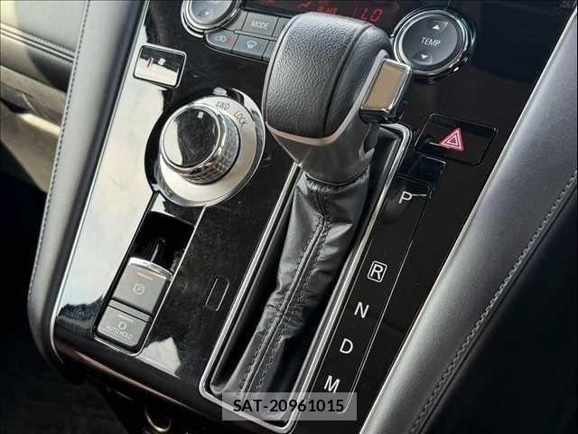 Mitsubishi DELICA 2021-09 8245053-17