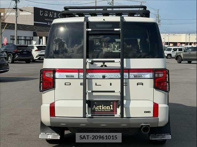 Mitsubishi DELICA 2021-09 8245053-3