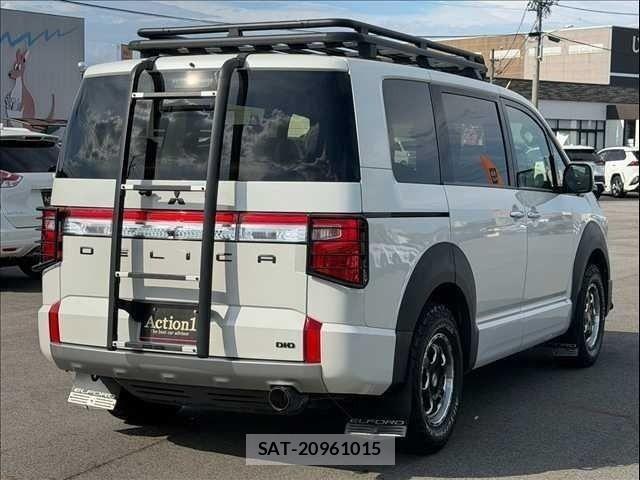 Mitsubishi DELICA 2021-09 8245053-4