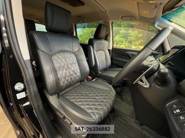 Mitsubishi DELICA 2025-04 8245050-9