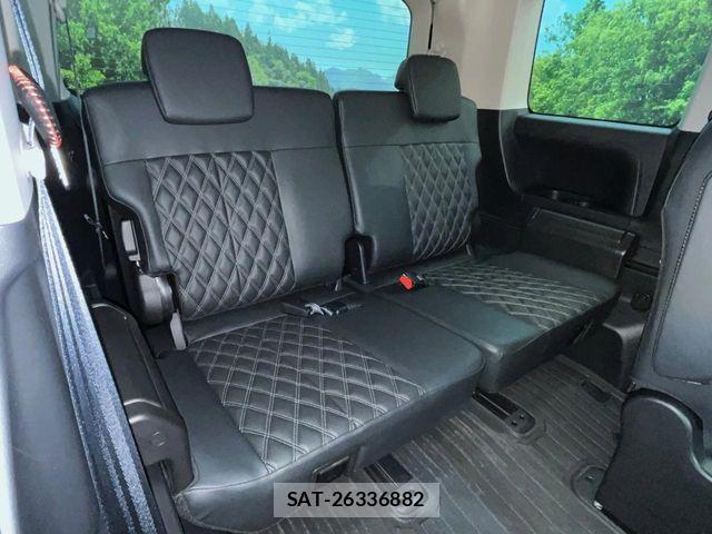 Mitsubishi DELICA 2025-04 8245050-11
