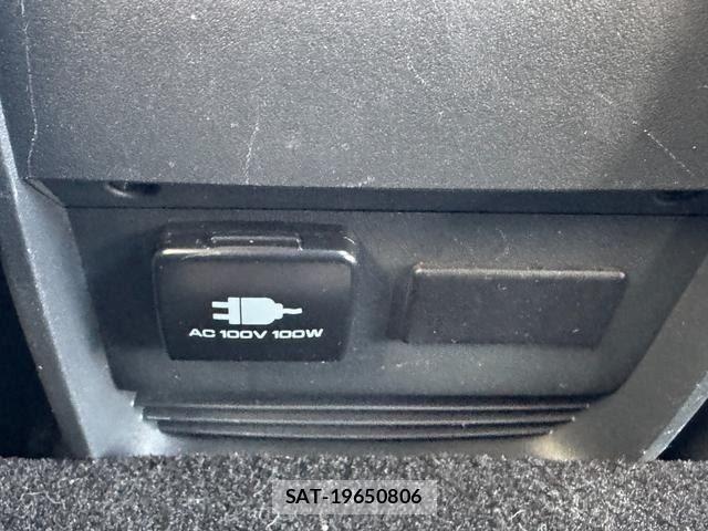 Mitsubishi DELICA 2017-08 8245060-26