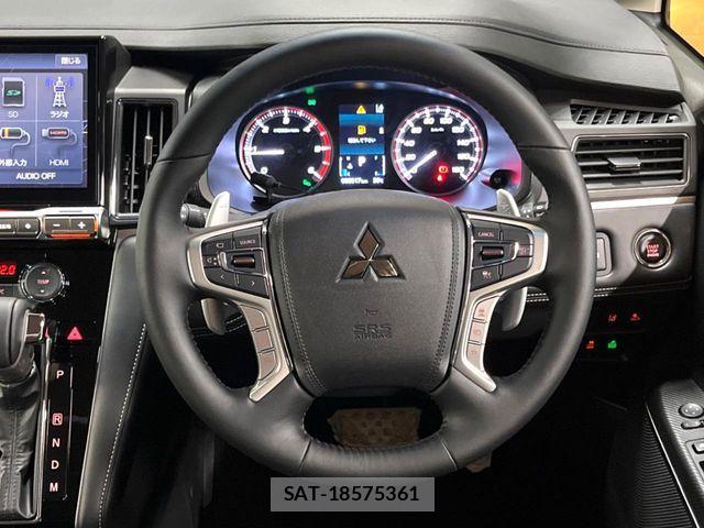 Mitsubishi DELICA 2026-01 8245048-10