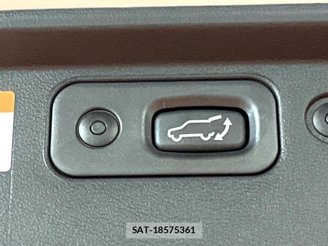 Mitsubishi DELICA 2026-01 8245048-6
