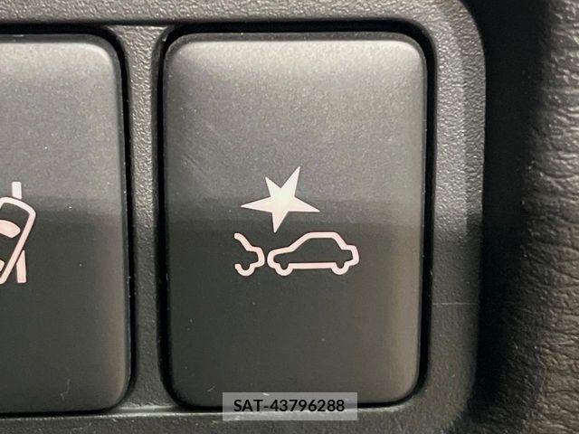 Mitsubishi DELICA 2024-06 8245049-6
