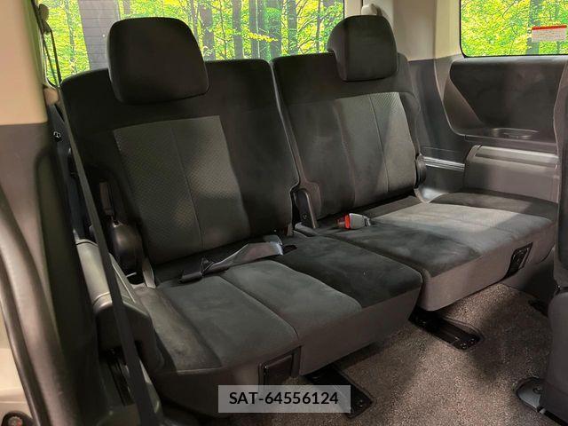 Mitsubishi DELICA 2010-11 8245061-9