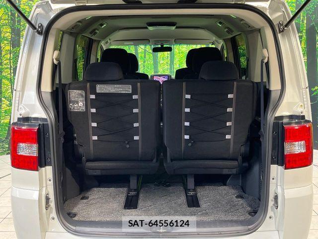 Mitsubishi DELICA 2010-11 8245061-10