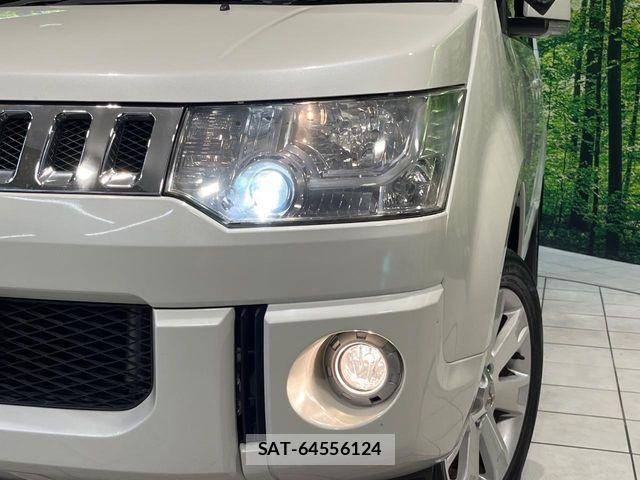 Mitsubishi DELICA 2010-11 8245061-12