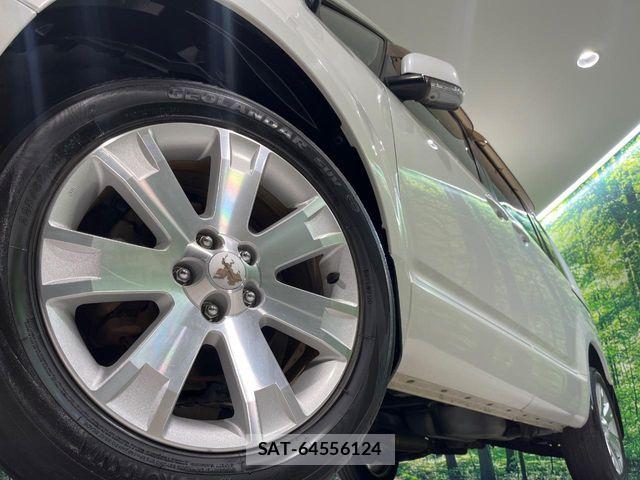 Mitsubishi DELICA 2010-11 8245061-13
