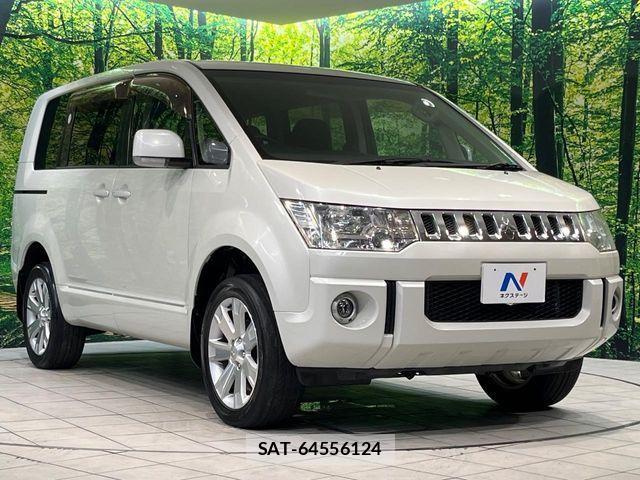 Mitsubishi DELICA 2010-11 8245061-16