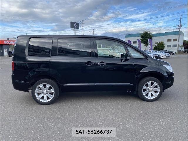 Mitsubishi DELICA 2018-05 8314224-8