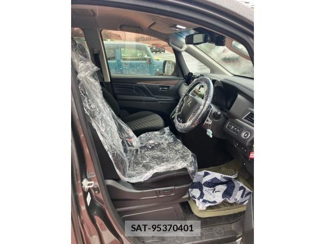 Mitsubishi DELICA 2019-03 8314219-11