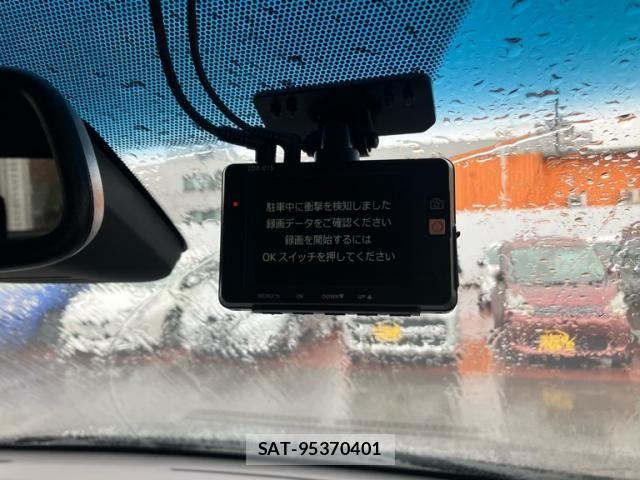 Mitsubishi DELICA 2019-03 8314219-22